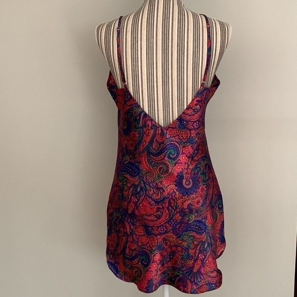 VICTORIA’S Secret Gold Tag size medium - Picture 5 of 6